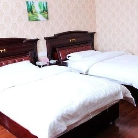 Lvzhou Business Hotel- Wuhu Екстериор снимка